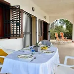 La Pineta Tatil Evi Arenella (Syracuse)